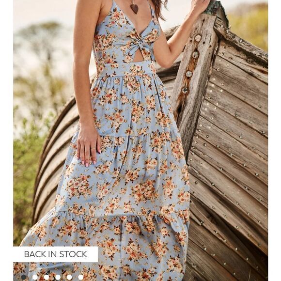 Altar'd State Dresses & Skirts - Altar’d State, NWT, XS, Chic Floral Maxi Dress in Light Blue